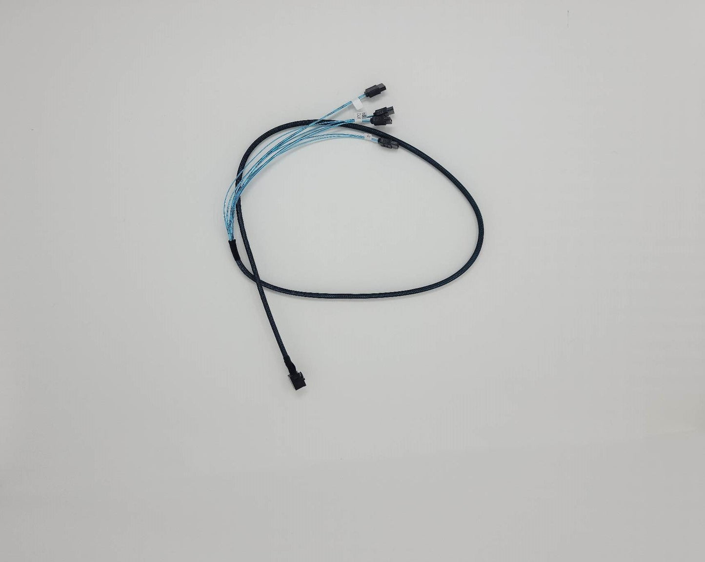 P-CABLE.8643/SATA